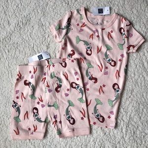 Baby Gap Girls Mermaid Soft Shirt & Shorts Set
